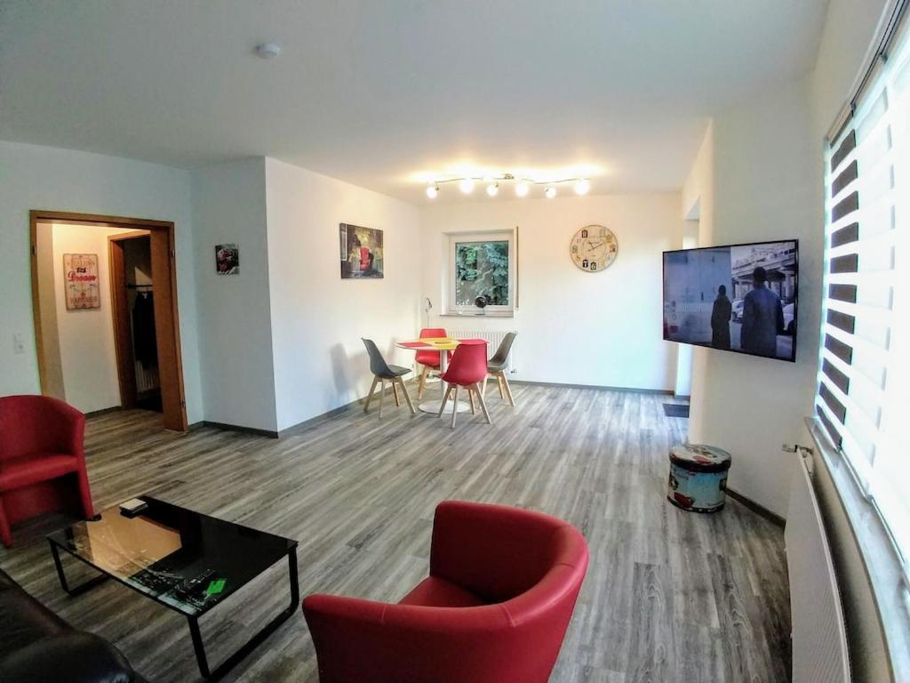 Exklusive Ferienwohnung Mit Terasse Und Garten In Einbeck, Zentrum! Neu!! Exterior foto